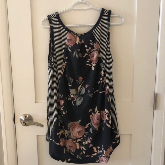 Striped & floral tank - Picture 2 of 3